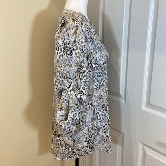 CALVIN KLEINN| Size L | animal print button down blouse - Picture 2 of 13